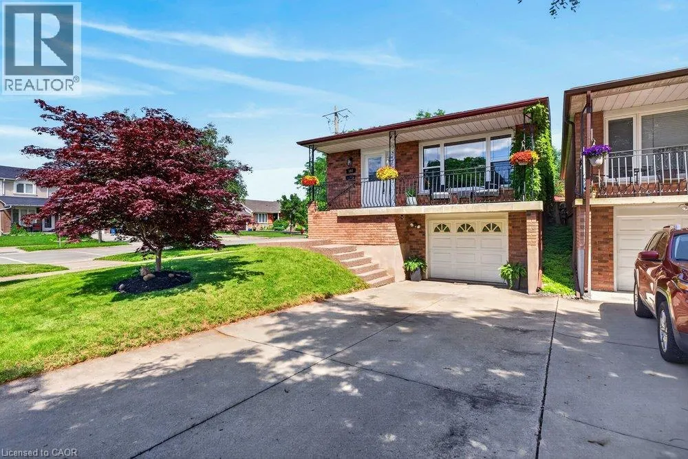 102 BIRCHLAWN Drive