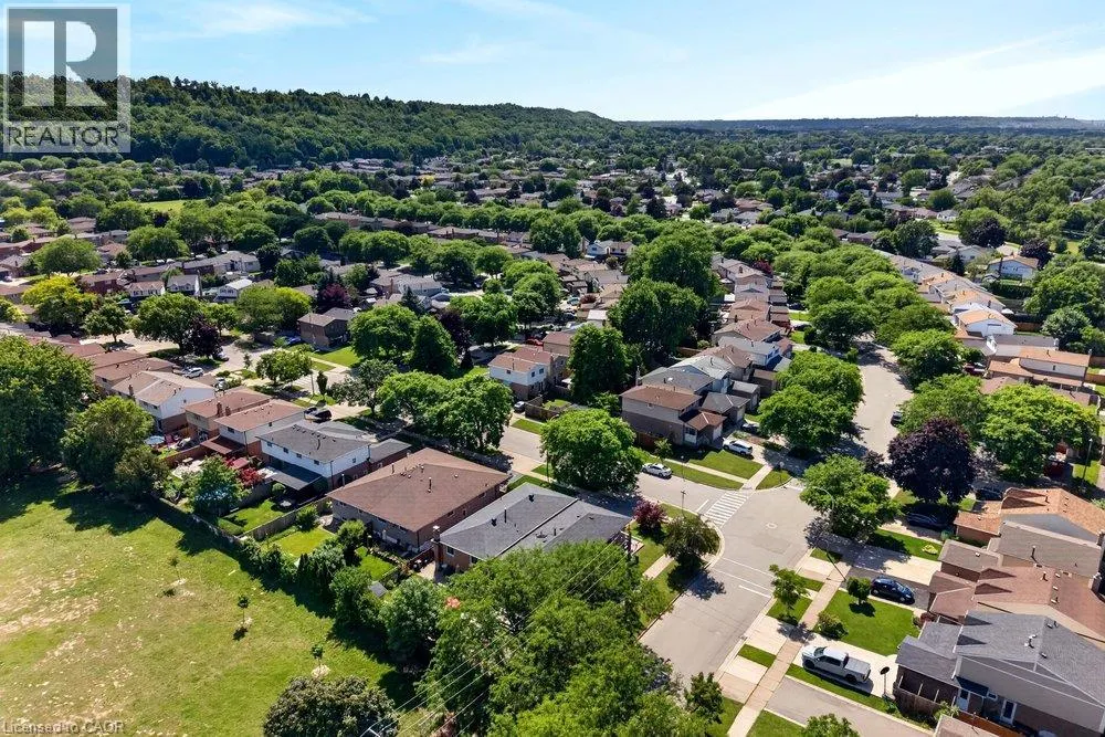 102 BIRCHLAWN Drive