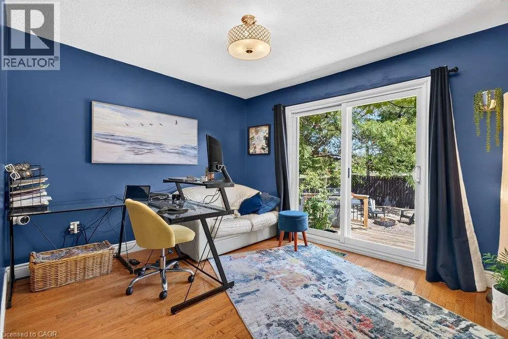 102 BIRCHLAWN Drive