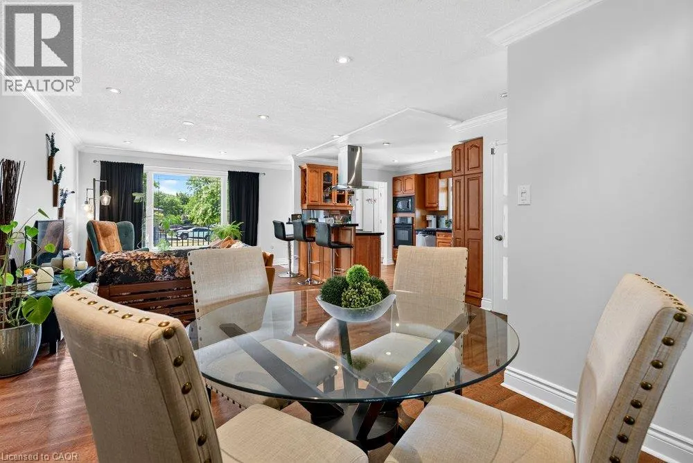 102 BIRCHLAWN Drive
