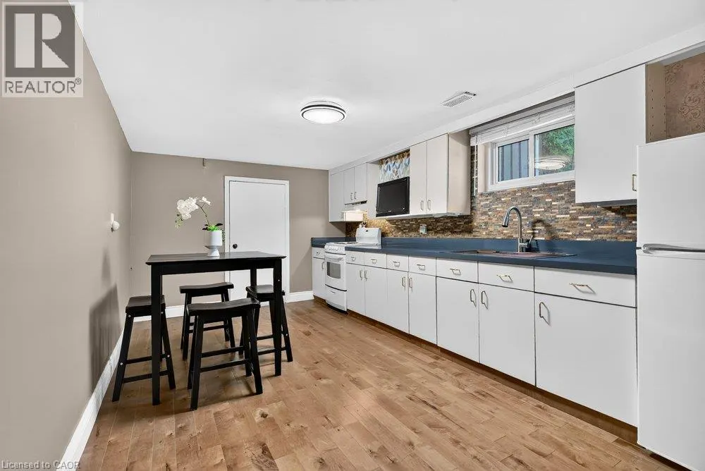 102 BIRCHLAWN Drive