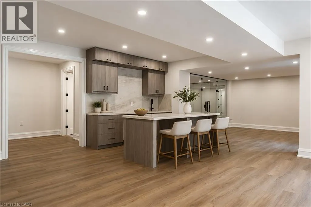 61 HIGHLAND Road