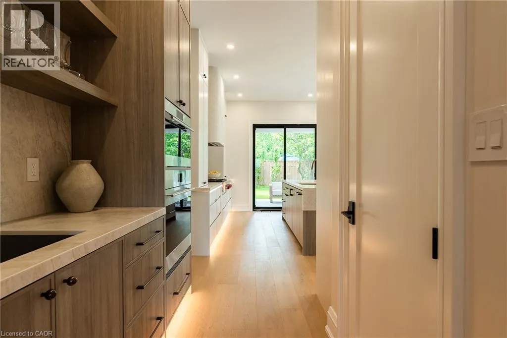 61 HIGHLAND Road