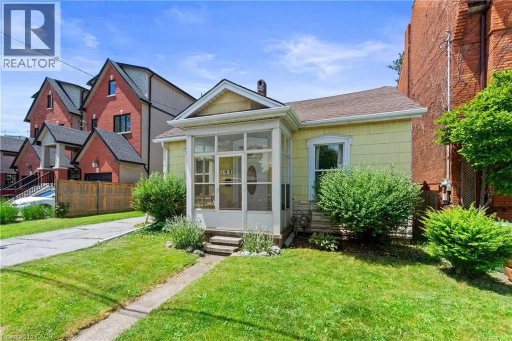 193 LOCKE Street N