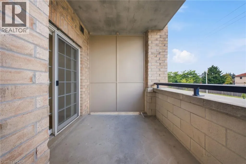 1083 GORDON Street Unit# 204 #204