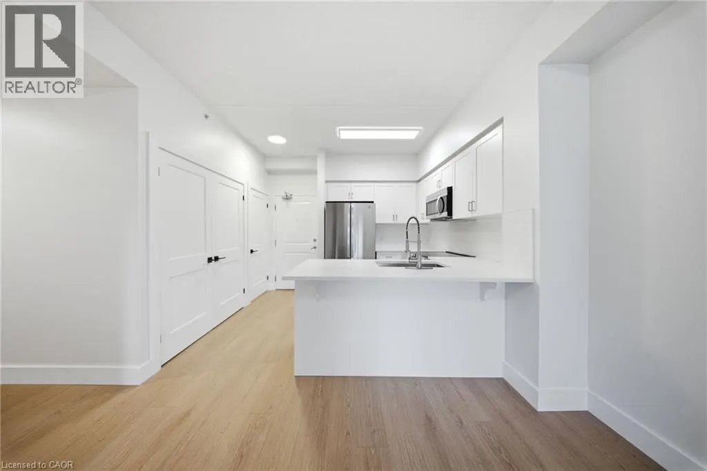 1083 GORDON Street Unit# 204 #204