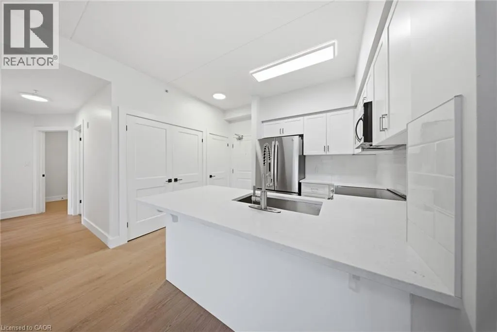 1083 GORDON Street Unit# 204 #204