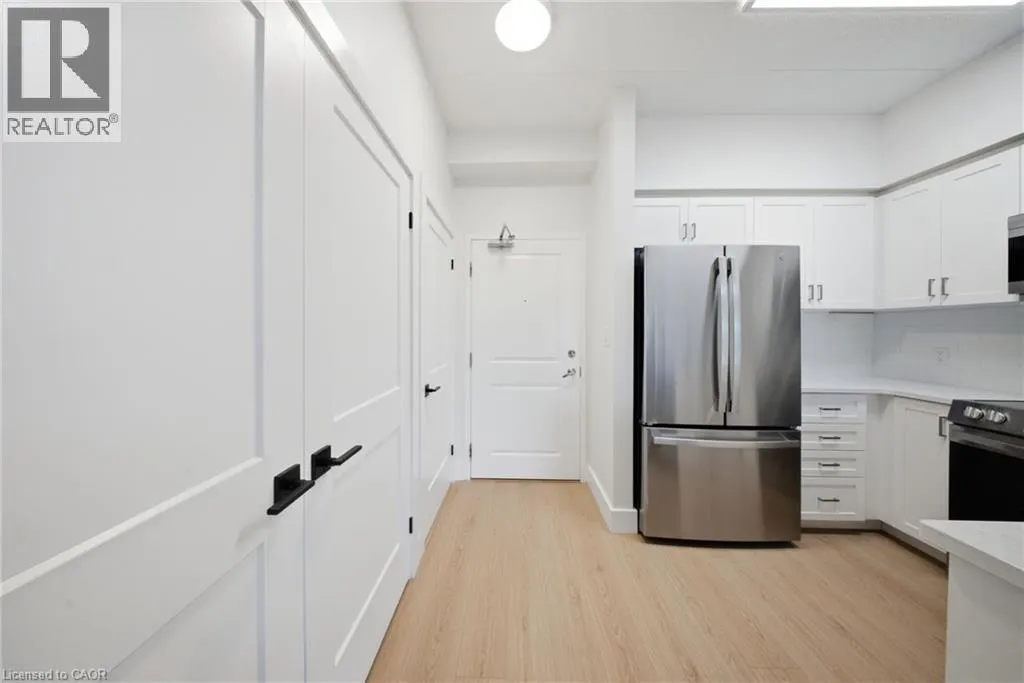 1083 GORDON Street Unit# 204 #204