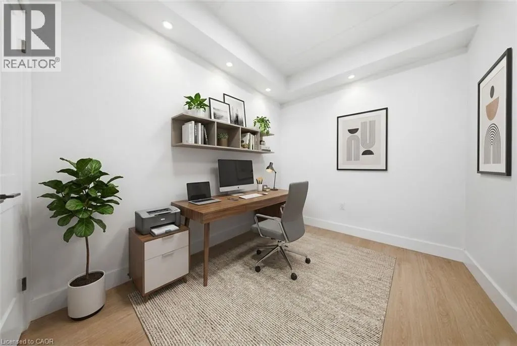 1083 GORDON Street Unit# 204 #204