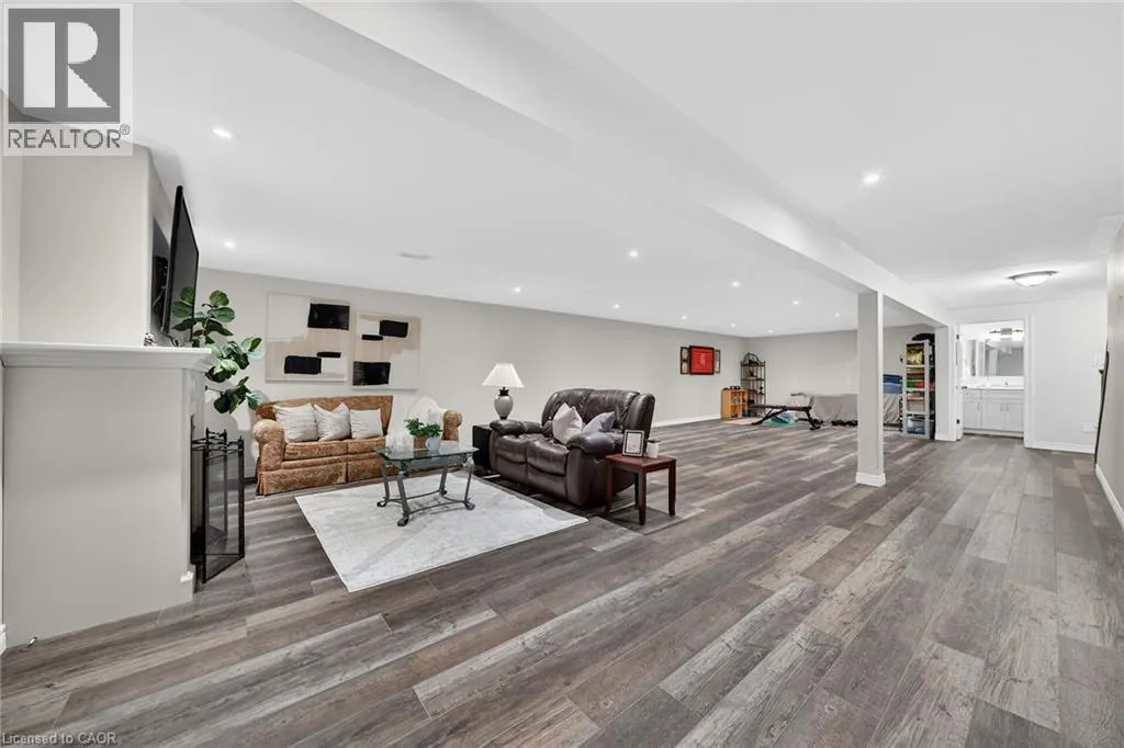 31 SYCAMORE Drive