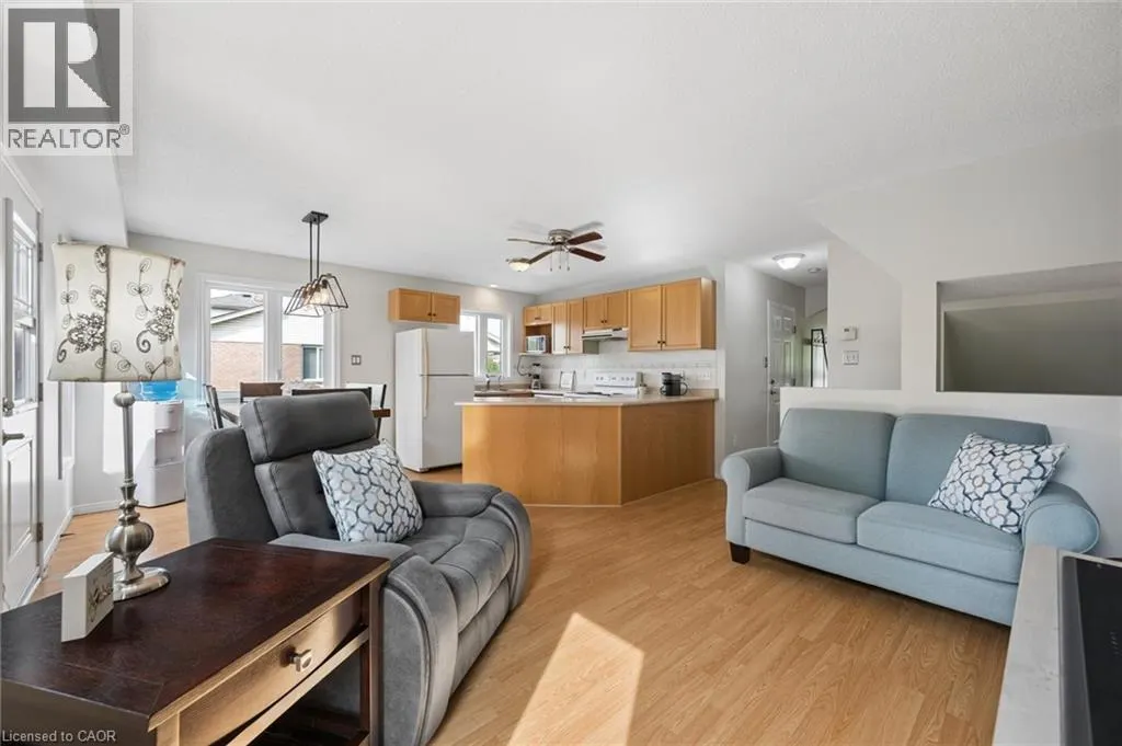 67 APPLE TREE Drive