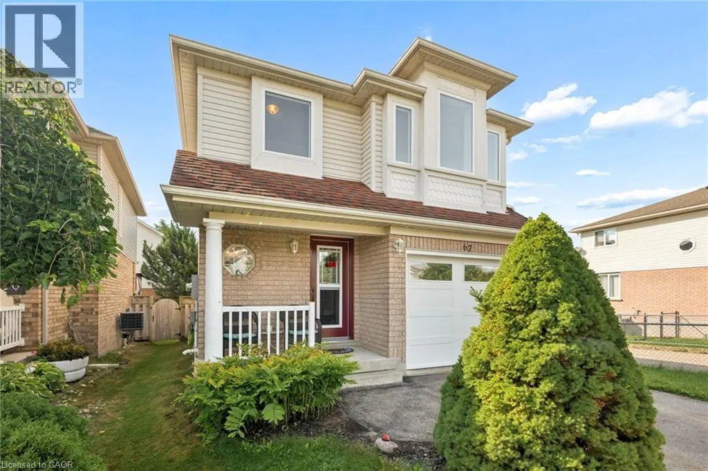 67 APPLE TREE Drive