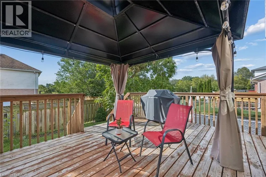 67 APPLE TREE Drive