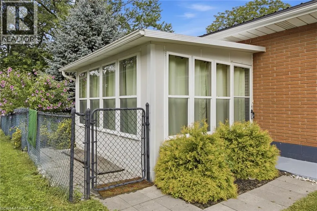306 ADAMS Avenue