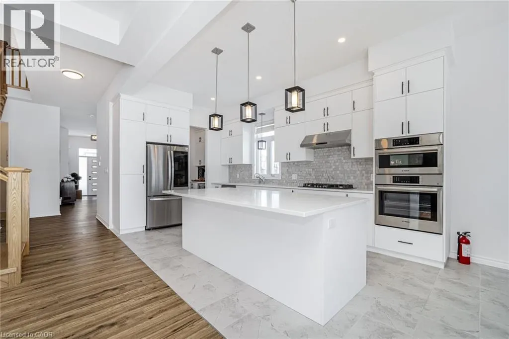 158 SAVANNAH RIDGE Drive