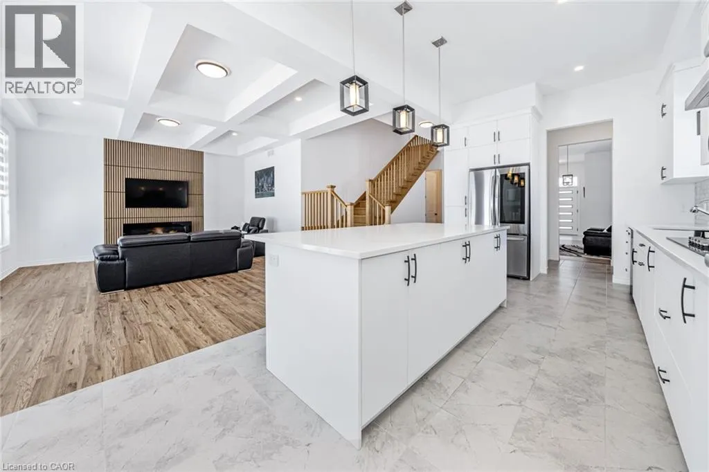 158 SAVANNAH RIDGE Drive