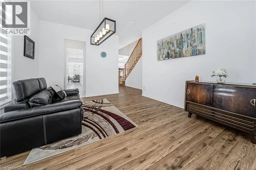 158 SAVANNAH RIDGE Drive