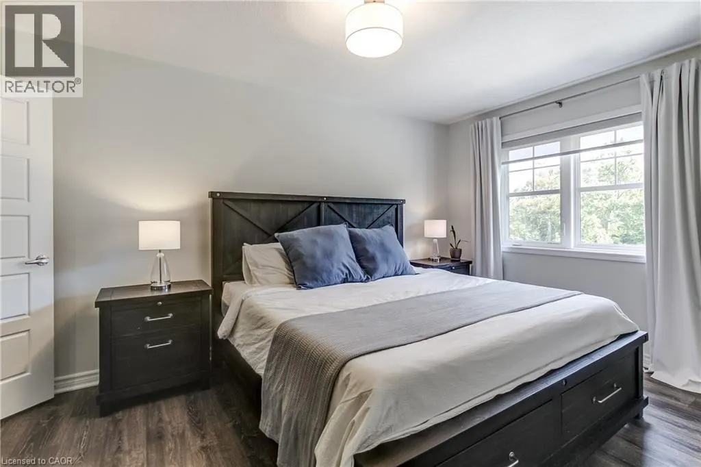 230 AVONSYDE Boulevard Unit# 3 #3