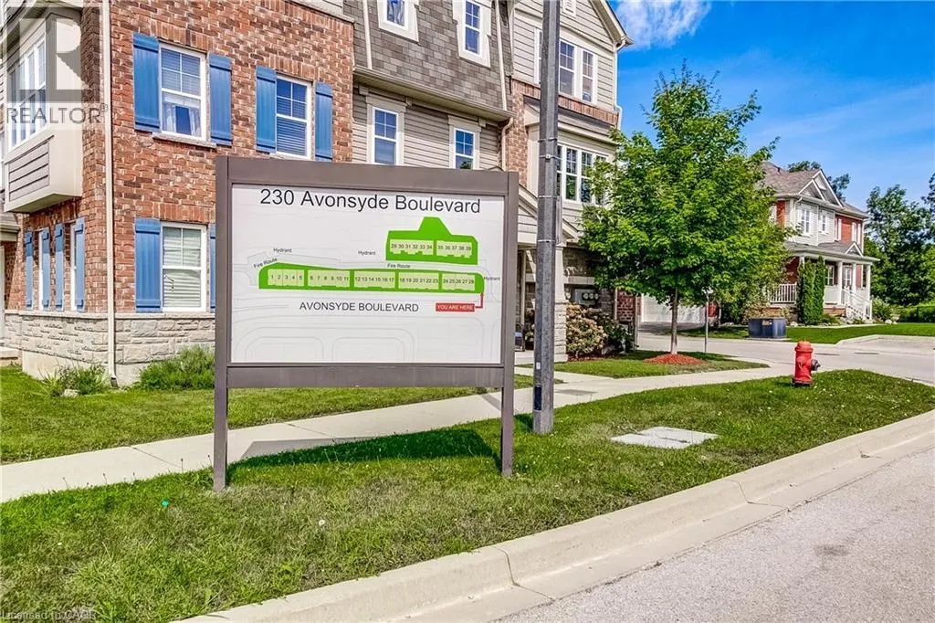 230 AVONSYDE Boulevard Unit# 3 #3