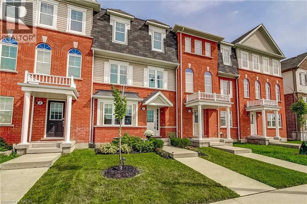 230 AVONSYDE Boulevard Unit# 3 #3