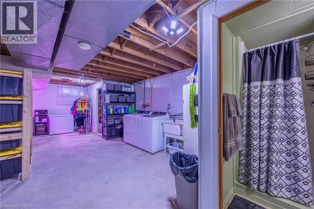 343 DELCREST Avenue