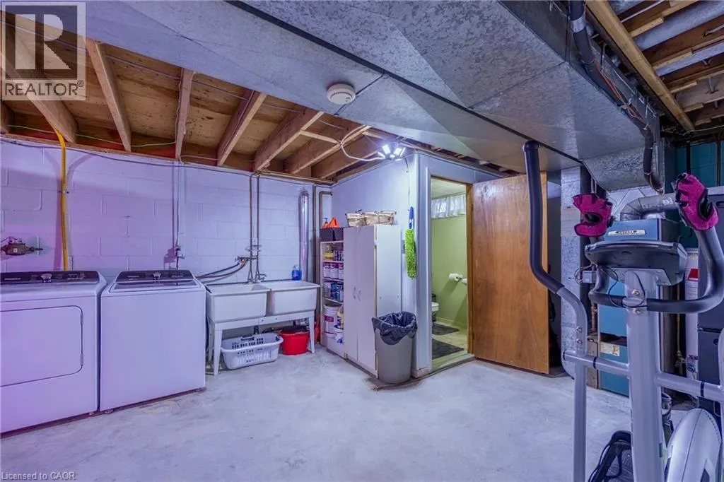 343 DELCREST Avenue