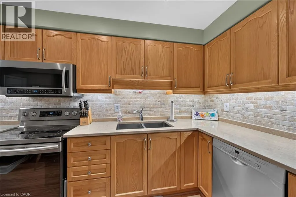30 BRAEMAR Avenue Unit# 22 #22