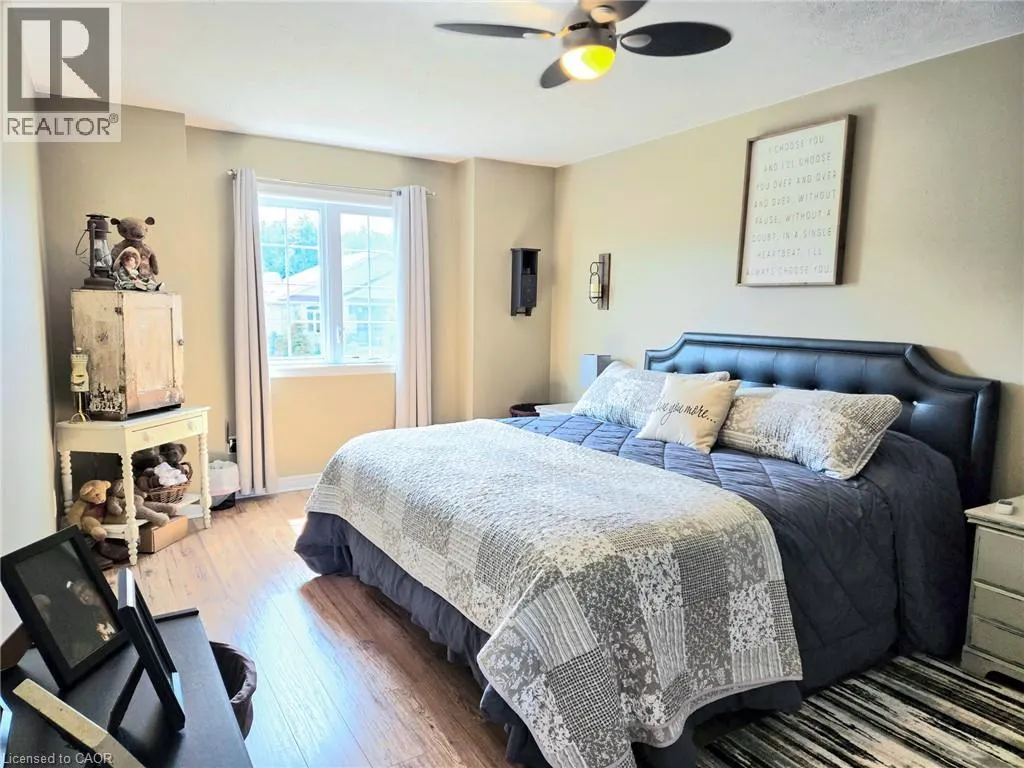 17 DRIFTWOOD Drive