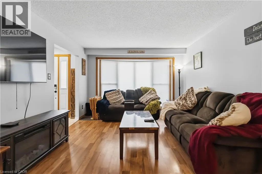 47 ABELES Avenue