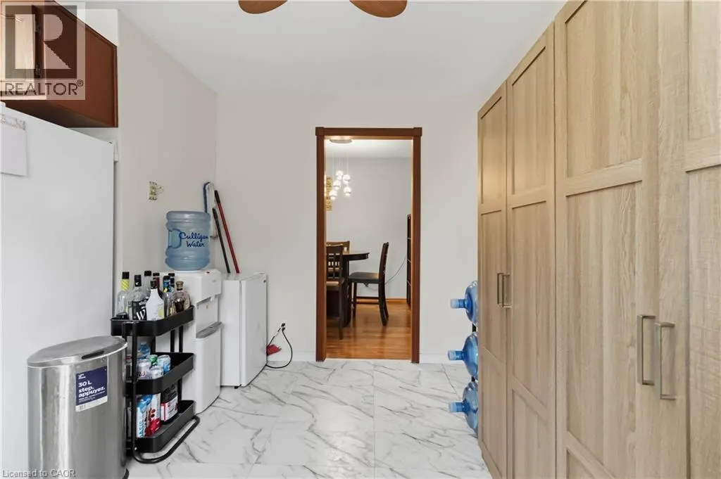 47 ABELES Avenue