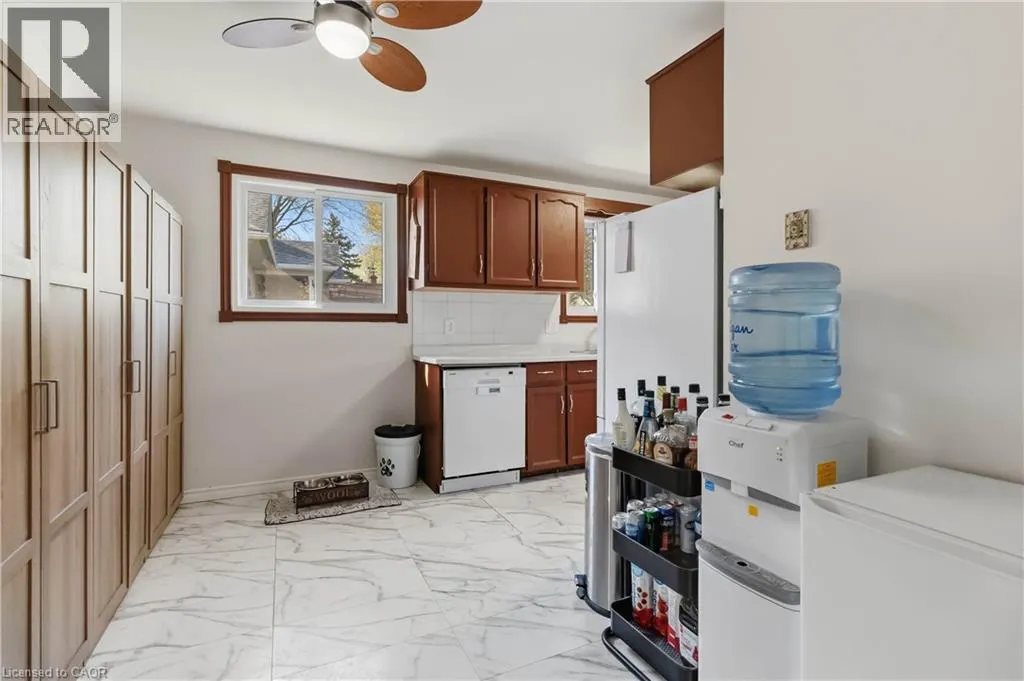 47 ABELES Avenue