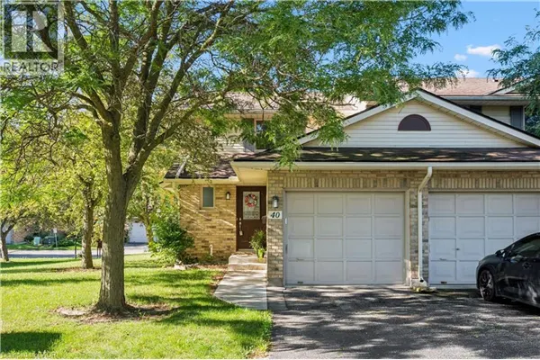 375 KINGSCOURT Drive Unit# 40