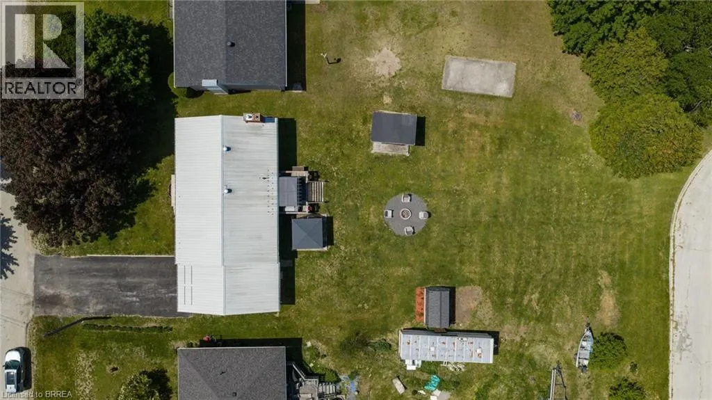 212 HAMILTON Drive