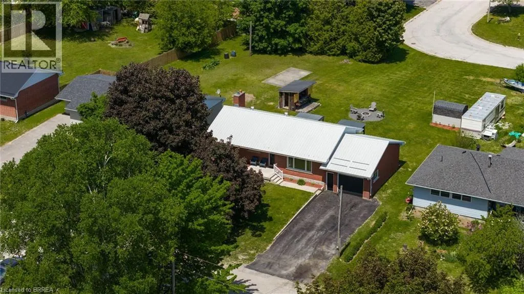 212 HAMILTON Drive