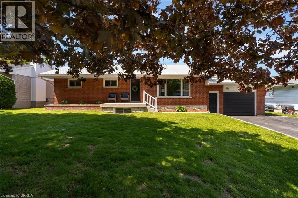 212 HAMILTON Drive