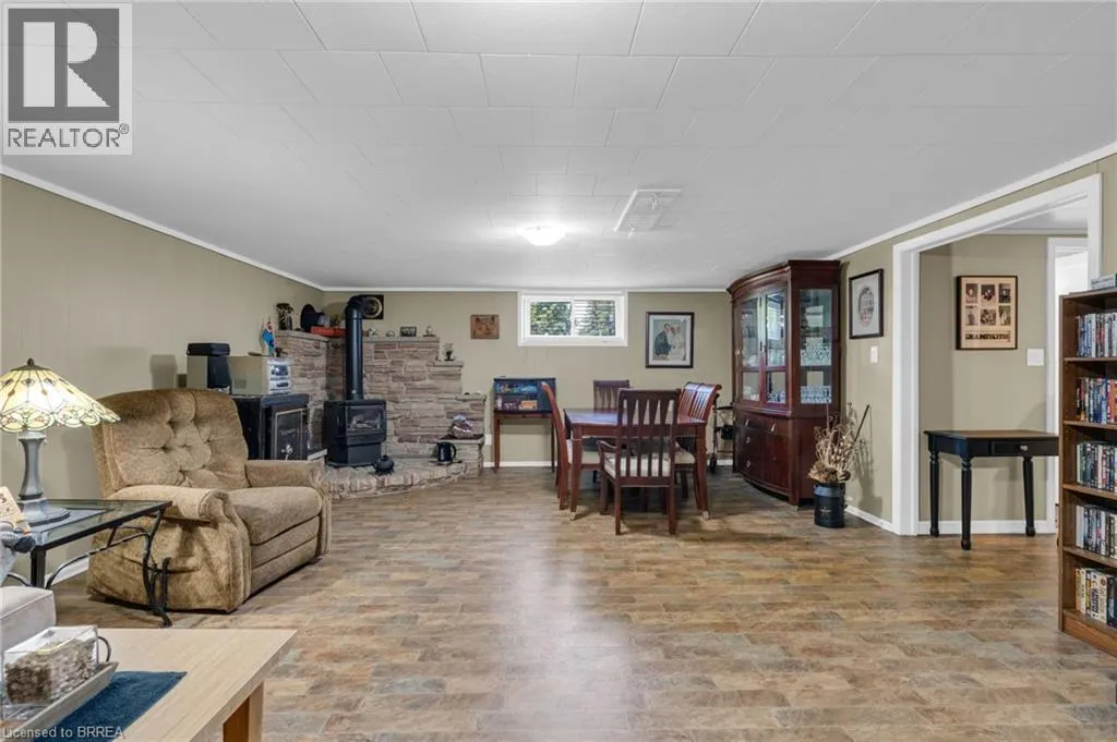 212 HAMILTON Drive
