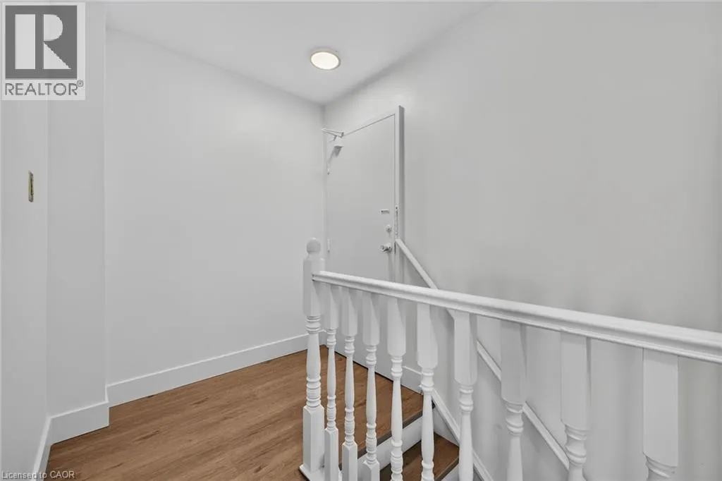 10 JOHN Street W Unit# 409 #409