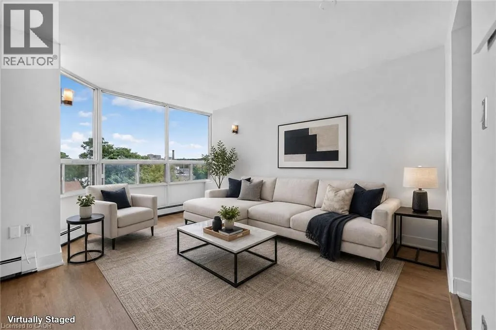 10 JOHN Street W Unit# 409 #409