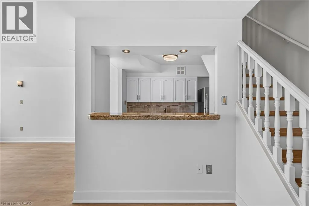 10 JOHN Street W Unit# 409 #409