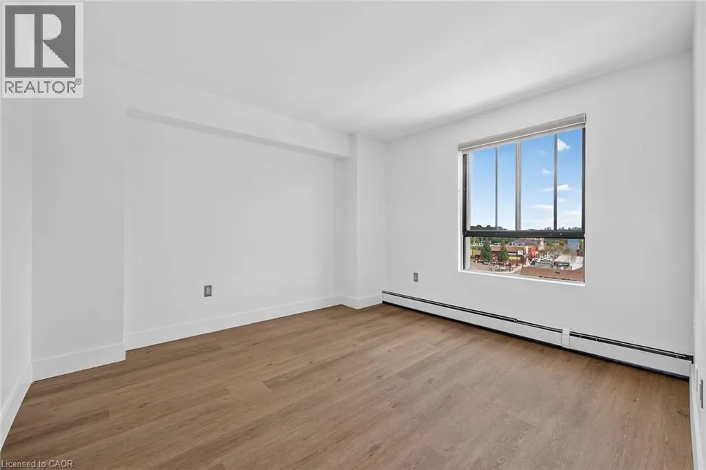 10 JOHN Street W Unit# 409 #409