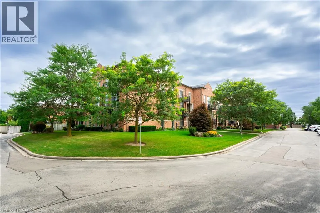 262 DUNDAS Street E Unit# 111 #111