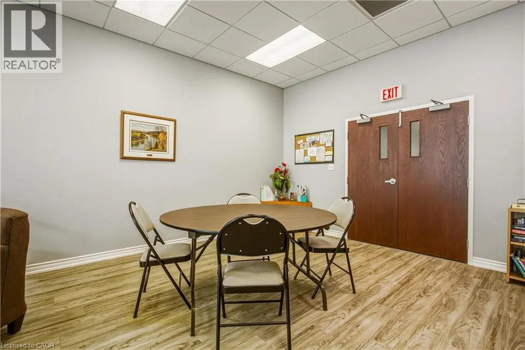 262 DUNDAS Street E Unit# 111 #111