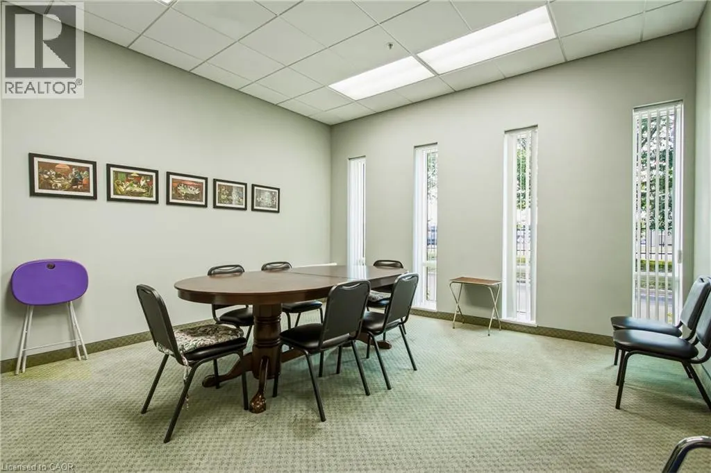 262 DUNDAS Street E Unit# 111 #111