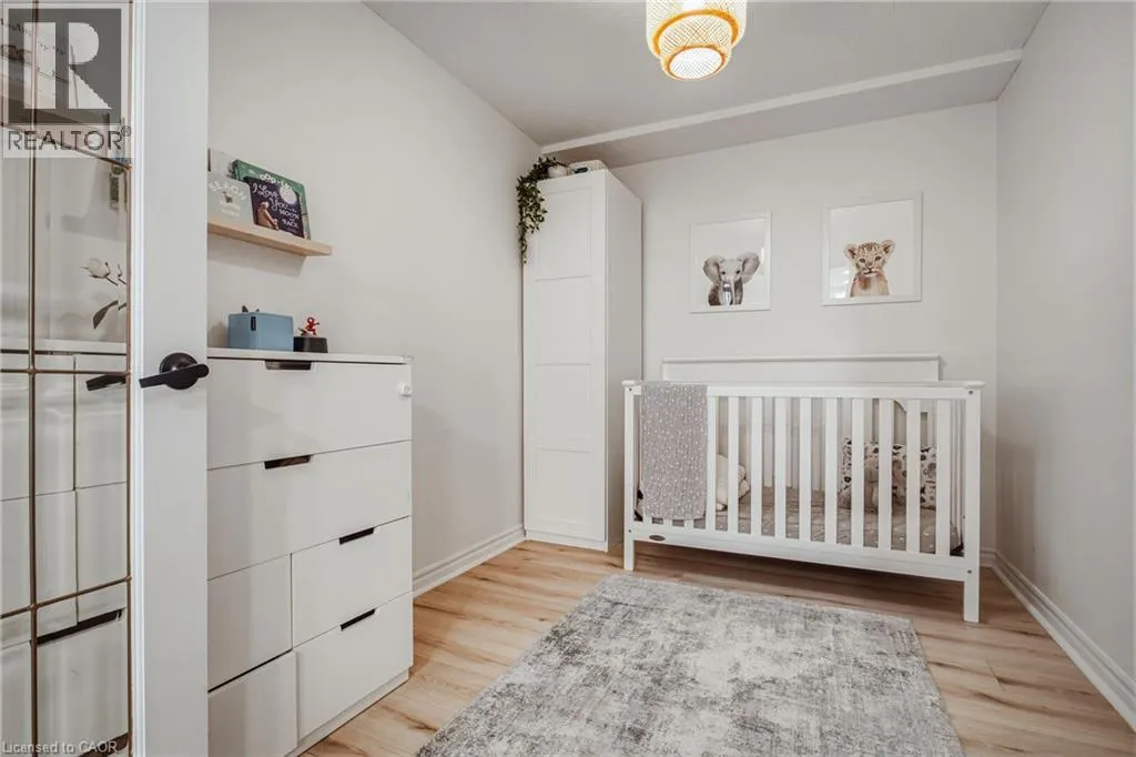 262 DUNDAS Street E Unit# 111 #111
