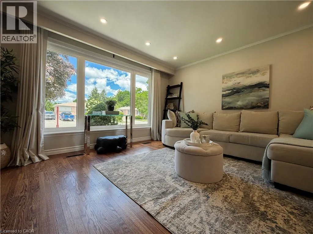 238 LAURIER Avenue