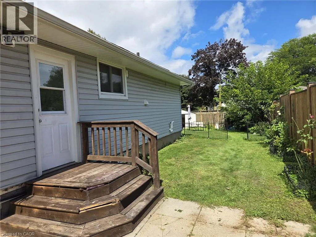 32 BIRCHPARK Drive Unit# Lower #Lower