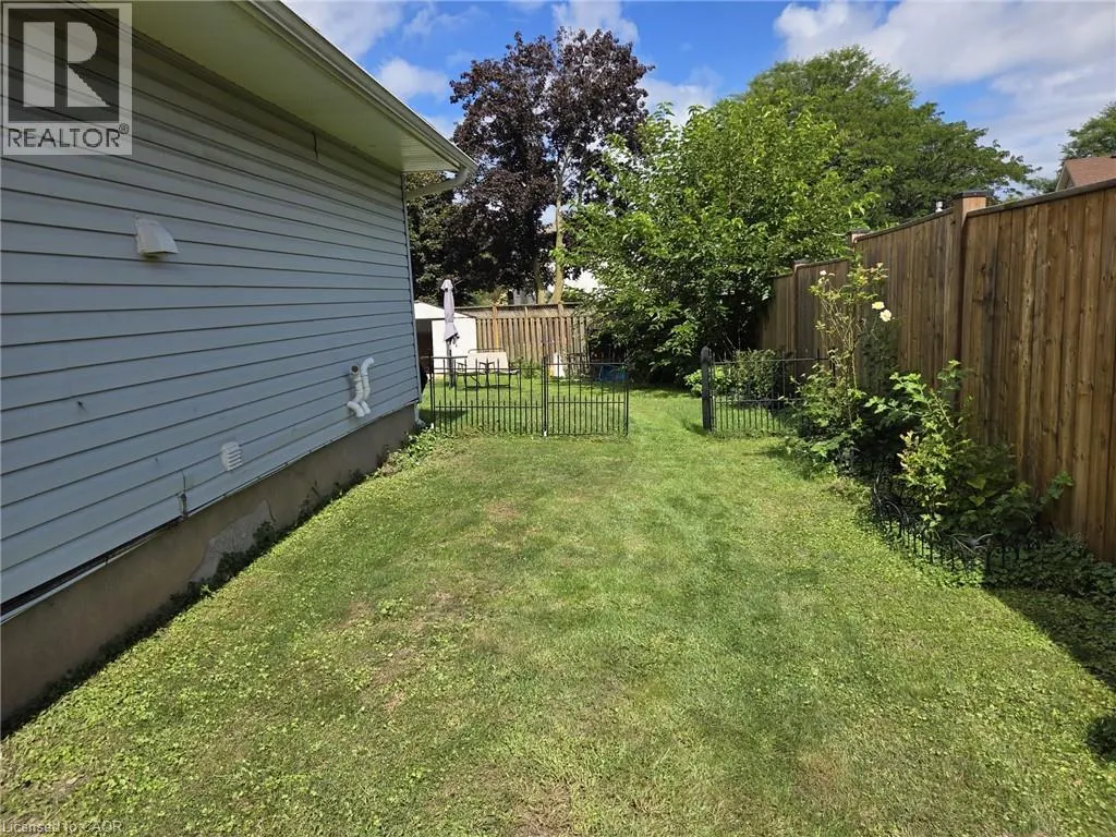 32 BIRCHPARK Drive Unit# Lower #Lower