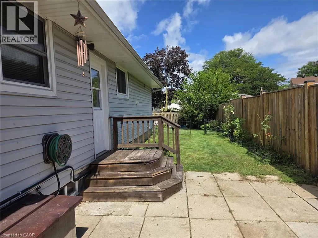 32 BIRCHPARK Drive Unit# Lower #Lower
