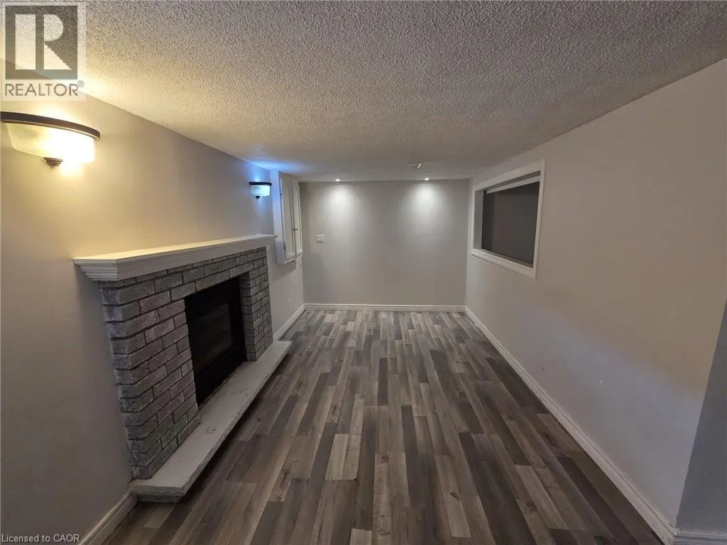 32 BIRCHPARK Drive Unit# Lower #Lower