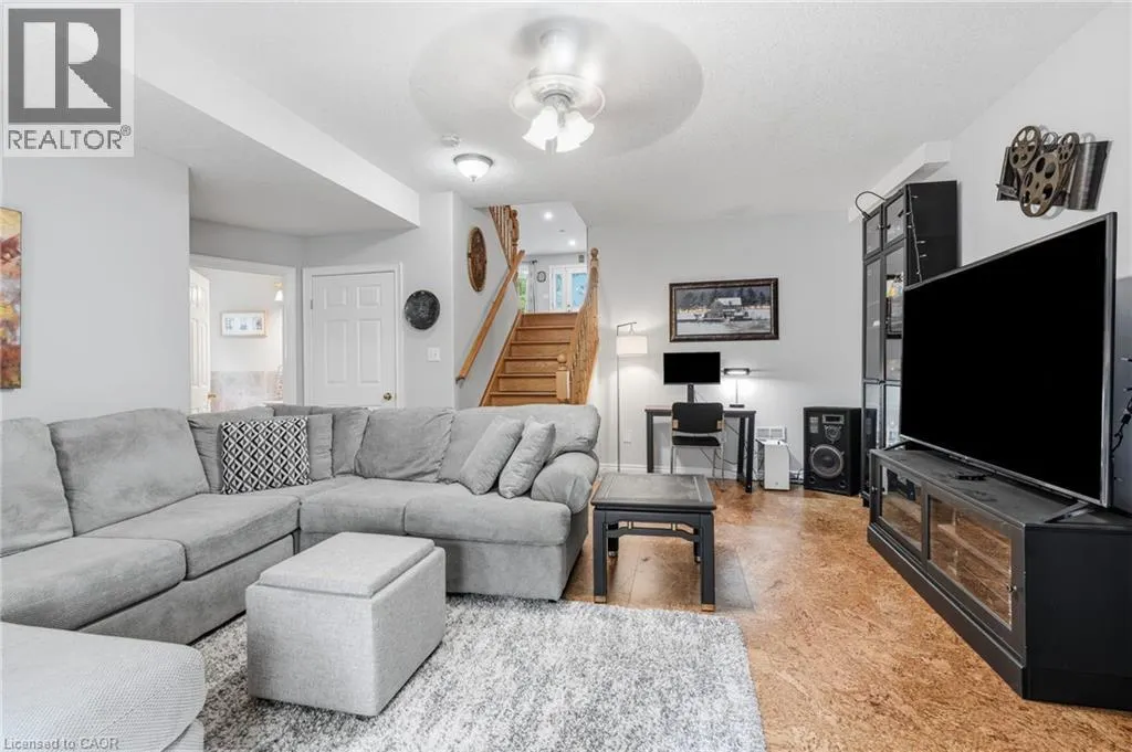 125 LANGLAW Drive